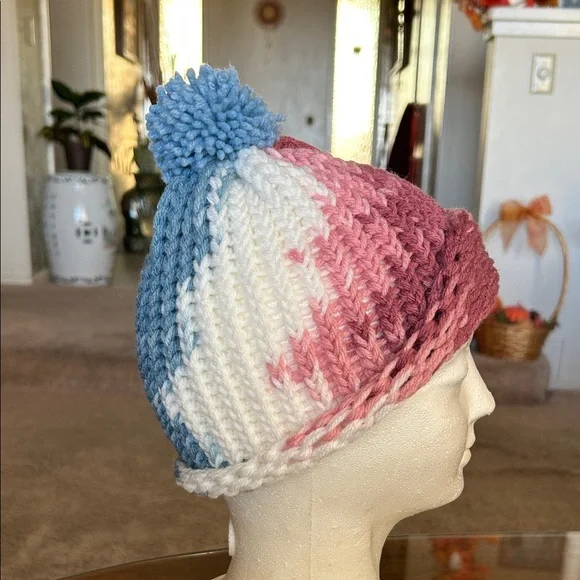 Handmade Blue and Green Knit Beanie - Picture 9 of 10